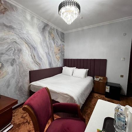 Luxurious Hotel Taraz Exterior foto
