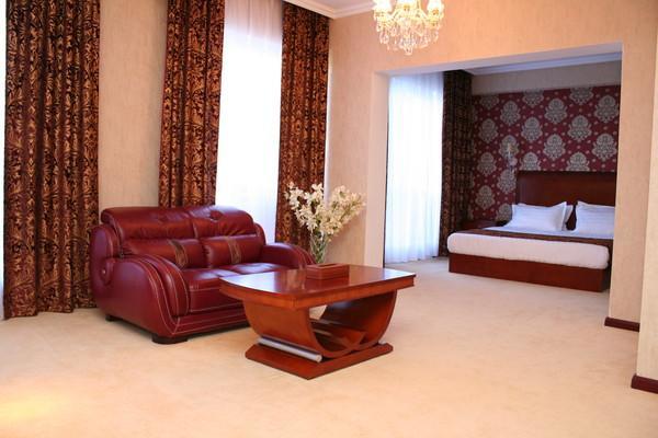 Luxurious Hotel Taraz Exterior foto