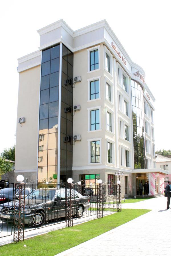 Luxurious Hotel Taraz Exterior foto